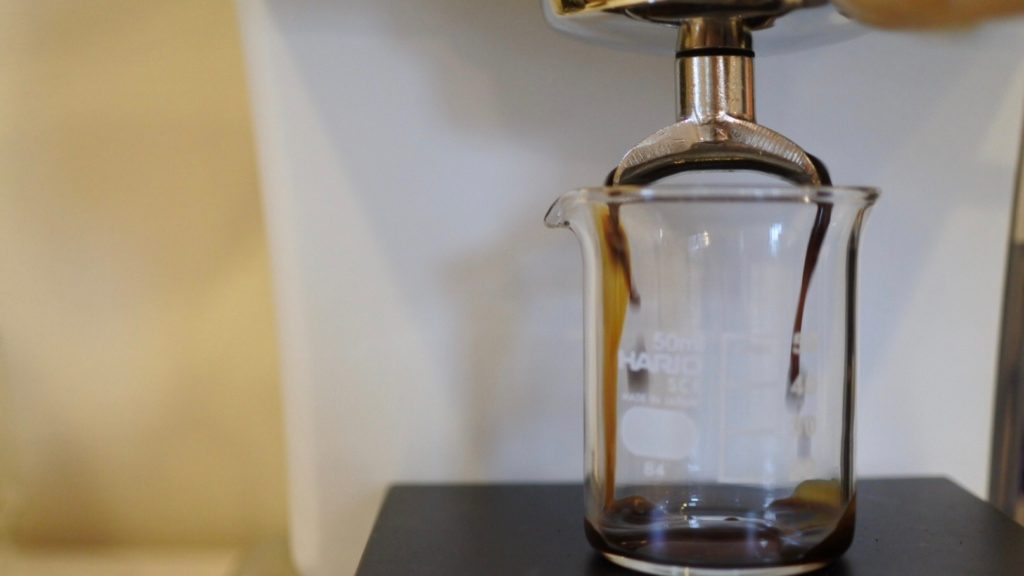 自宅で作るお店より美味しい濃厚アイスカフェラテの作り方