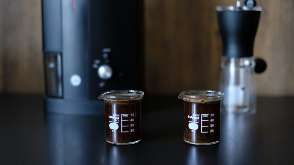 Hario ハリオ の手挽きコーヒーミル セラミックスリムを購入しようか迷っているあなたへ実機レビュー Akatsukiya アカツキヤ 珈琲器具批評